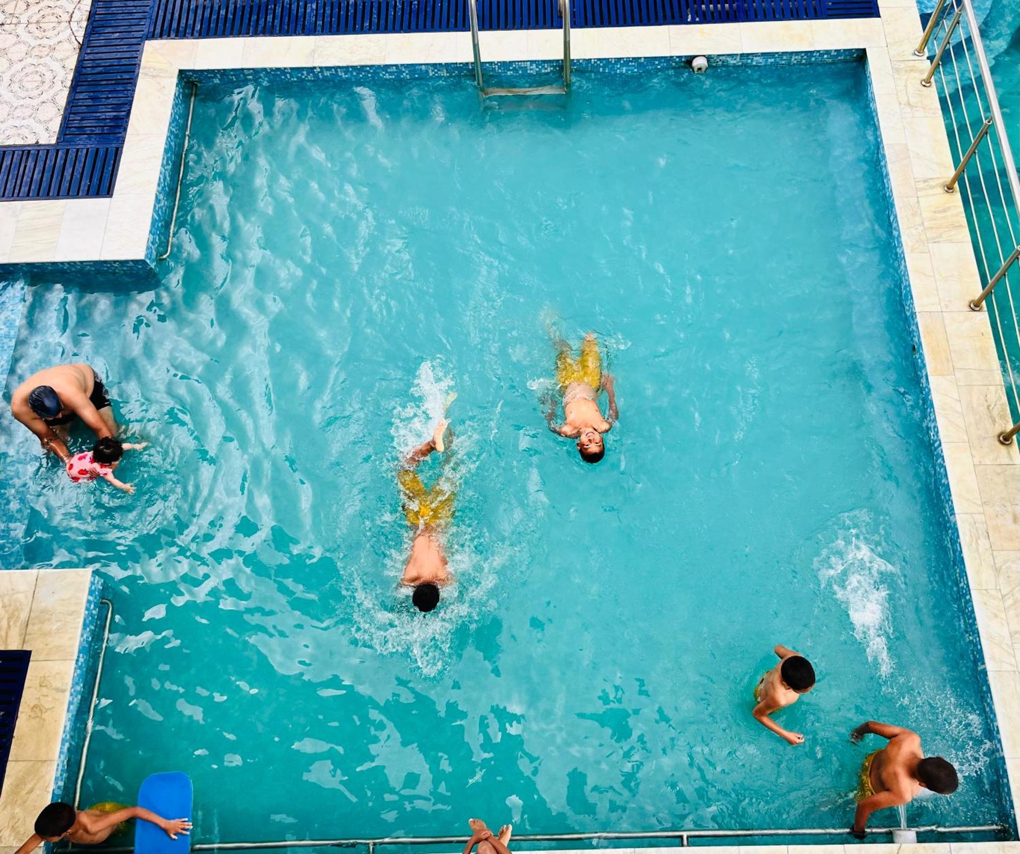Hotel Waterland Aiju Экстерьер фото