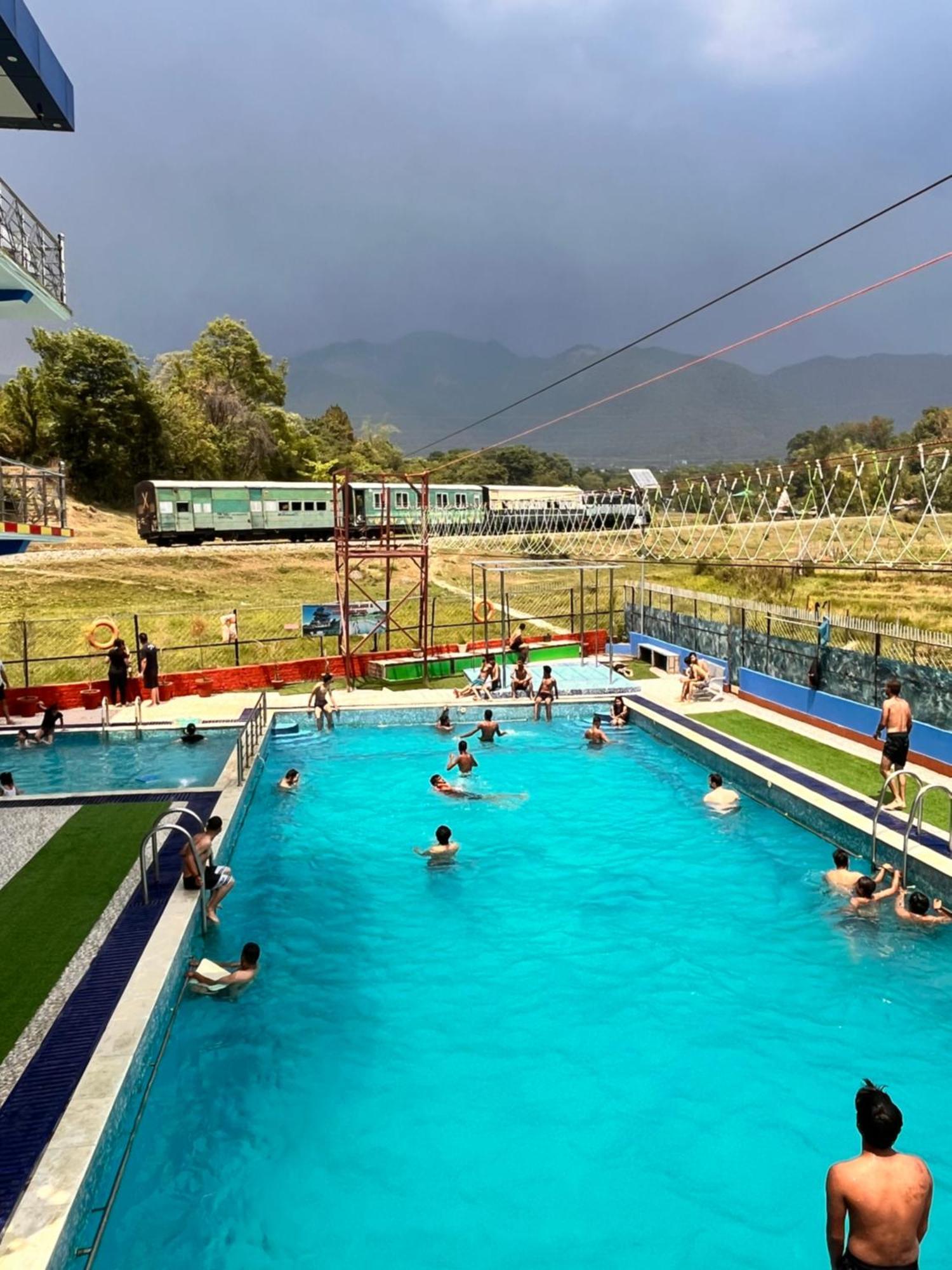 Hotel Waterland Aiju Экстерьер фото